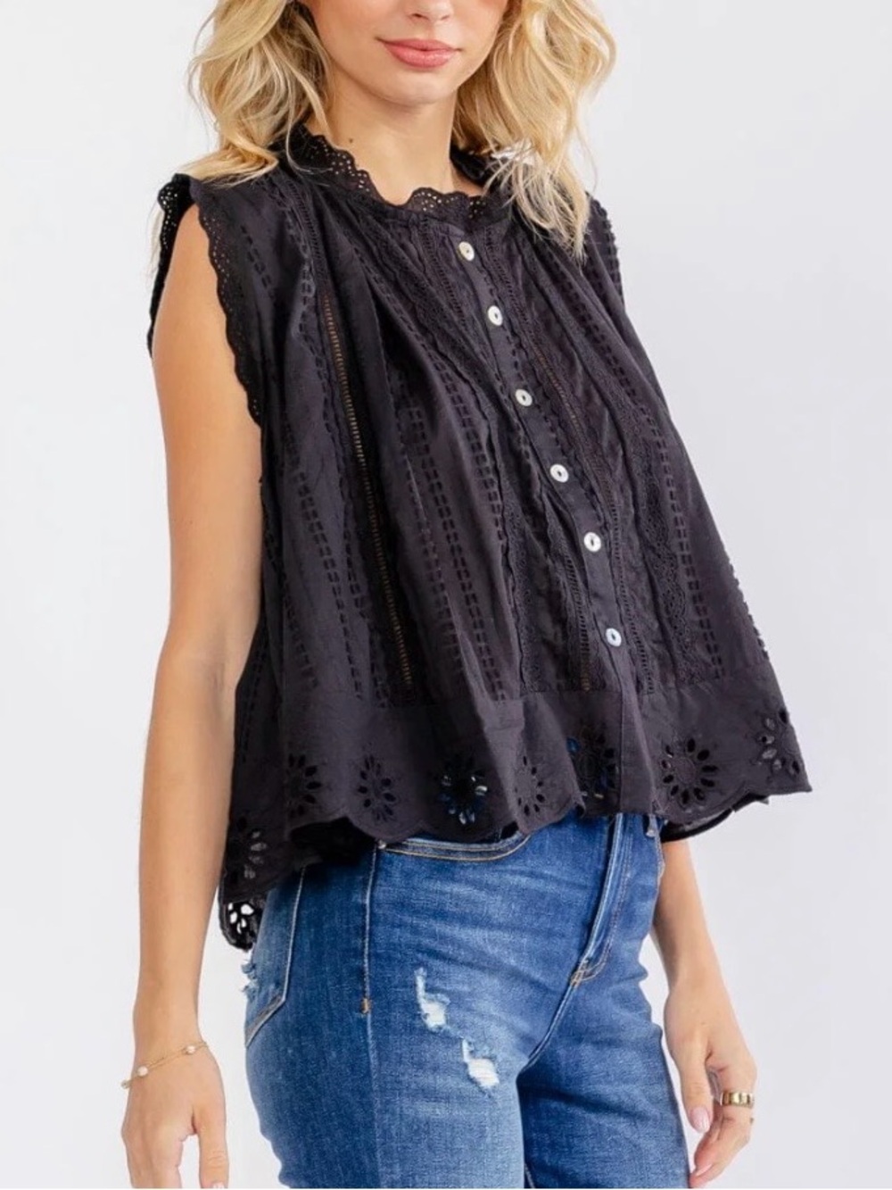 Cotton Black Eyelet Button-Front Sleeveless Top ✨